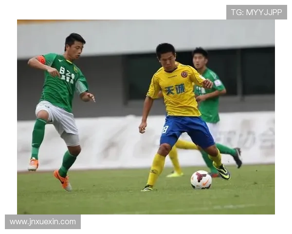 上海足球队意识表现分析与大满贯点评的深度解读 上海足球队意识表现分析与大满贯点评的深度解读