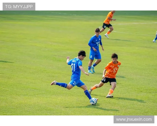 世界足球明星进球瞬间的精彩姿势与技巧解析 世界足球明星进球瞬间的精彩姿势与技巧解析