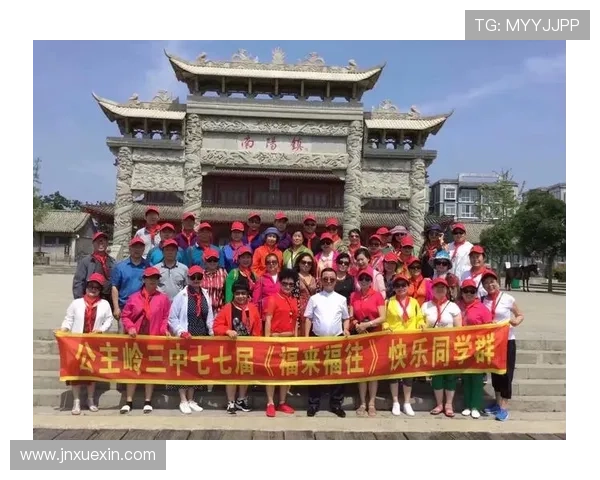 中国足球明星欢欢的成长历程与未来展望揭秘 中国足球明星欢欢的成长历程与未来展望揭秘